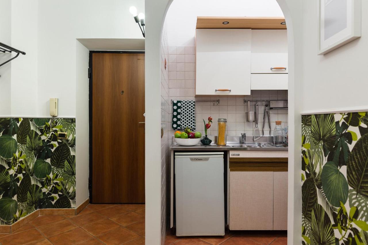 Monti Jungle Apartment - Urbana Рим Екстер'єр фото
