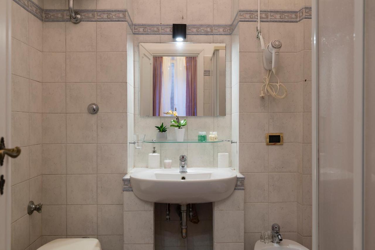 Monti Jungle Apartment - Urbana Рим Екстер'єр фото